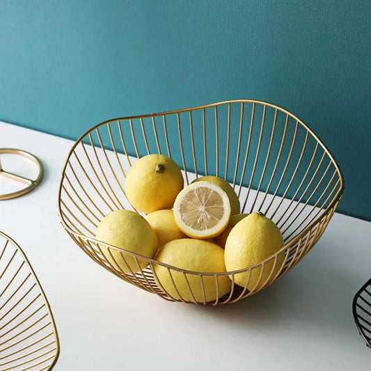 Irregular Wrought Iron Fruit Basket: Creative Snack Storage Solution for Living Room Coffee Tables