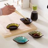 Creative Leaf-Shaped Ceramic Seasoning Dish: Perfect for Serving Vinegar, Sauce, Sushi, Snacks, and Seasonings in the Kitchen