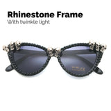 VIVIBEE Vintage Skull Sunglasses Women Black Rhinestone Y2K Retro Cat Eye Sun Glasses for Ladies Round Gothic Halloween Shades