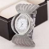 Women's Fashion Oval Gold Bracelet Watch with Mesh Band - Alloy Quartz Dress Watch, Rhinestone Accents, Ladies' Wristwatch