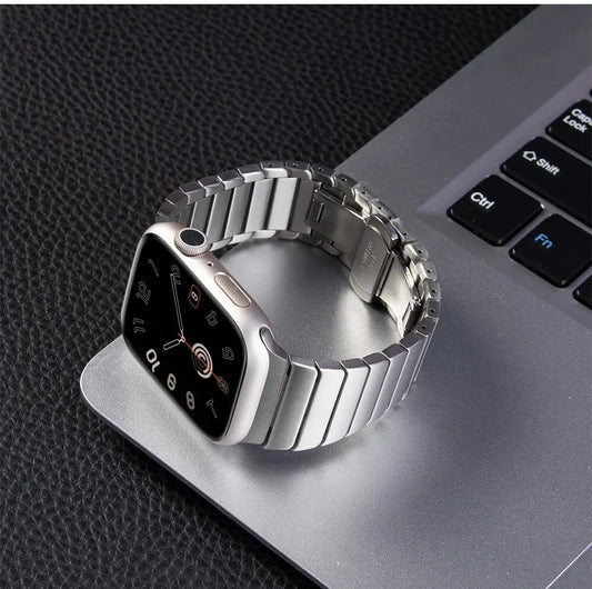 Premium Stainless Steel Band for Apple Watch Series 9/8/7: Link Bracelet Design, Compatible with iWatch