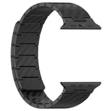 Exquisite Carbon Fiber Magnetic Bracelet for Apple Watch - Compatible with Various Sizes and Series (8, 7, 6, 5, SE, 4)