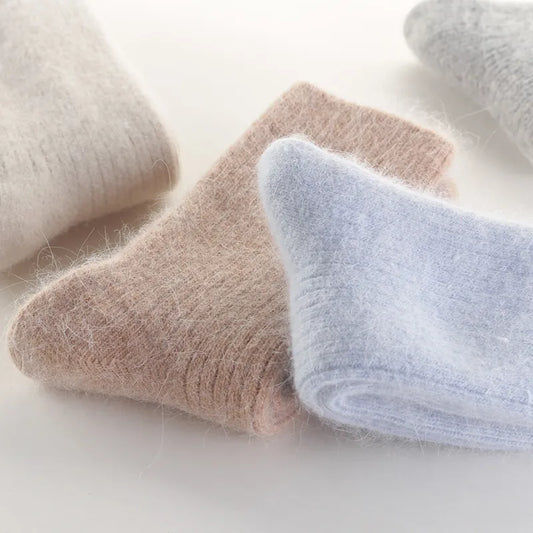 Women's Winter Wool Socks: Super Thick, Solid Sheep Wool for Warmth Against Cold and Snow, Soft and Cozy, 1 Pair