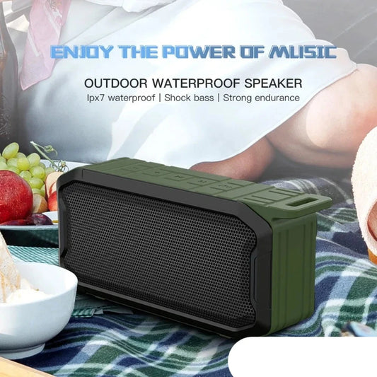 Outdoor Portable Bluetooth Speaker with Powerful Subwoofer, Wireless and Waterproof, USB Music Playback, AUX and TF Card Support