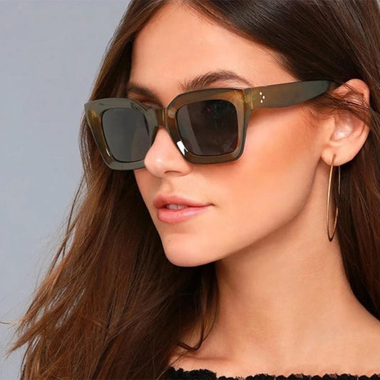 Oversize Square Sunglasses for Women: Luxury Vintage Big Square Sun Glasses for Women, Fashionable Shades for Summer Driving and Vacation